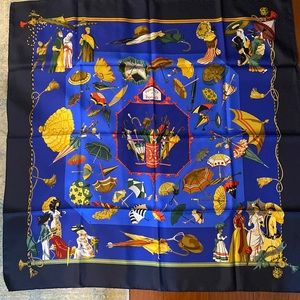 Hermes Ombrelles et Parapluies Blue Silk Scarf Excellent Condition
